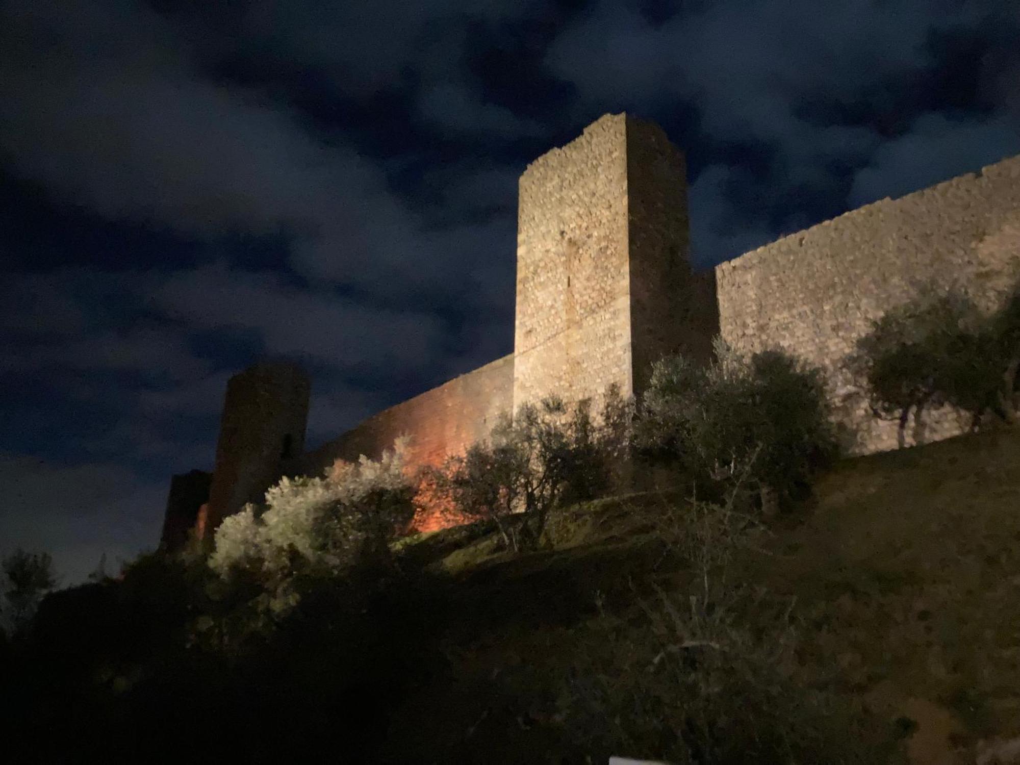 Monteriggioni Castello Villa Bagian luar foto