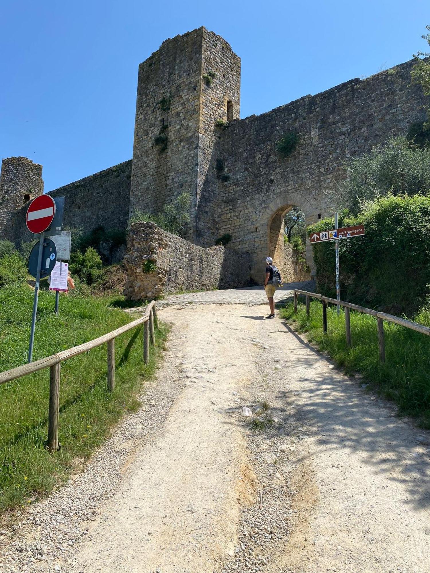 Monteriggioni Castello Villa Bagian luar foto