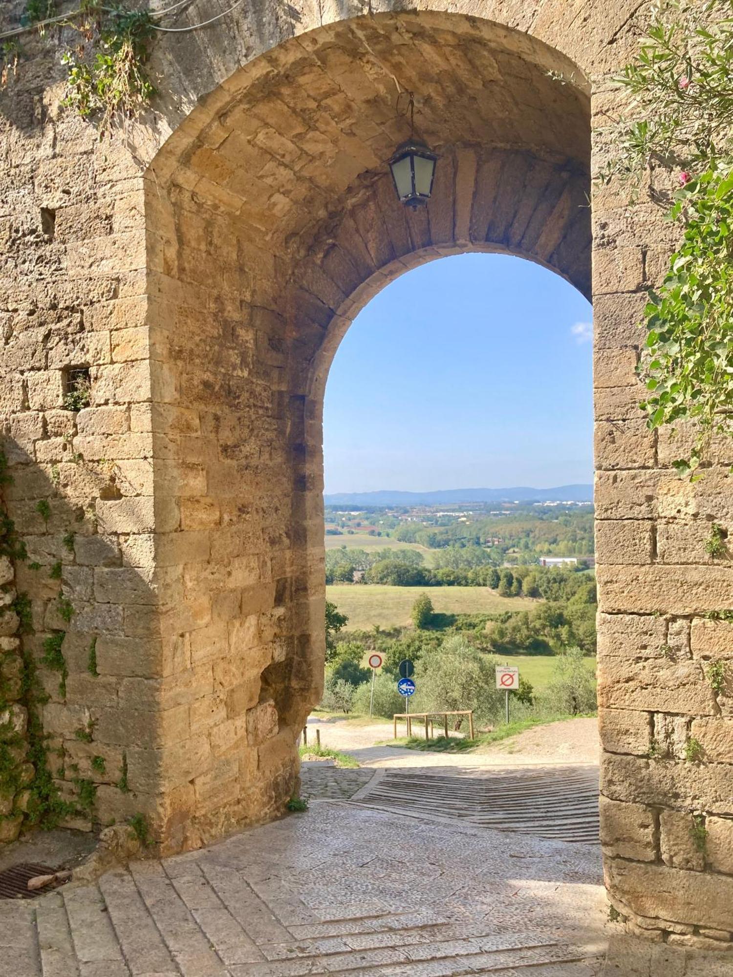 Monteriggioni Castello Villa Bagian luar foto